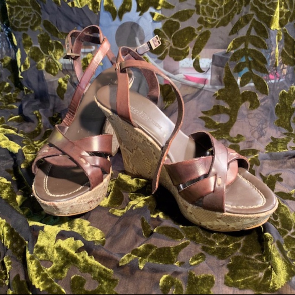 ✨Host Pick✨Franco Barbieri Wedge Sandals